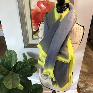 Vince Camuto Fashion Scarf